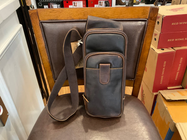 Paul & Taylor 16174 sling bag