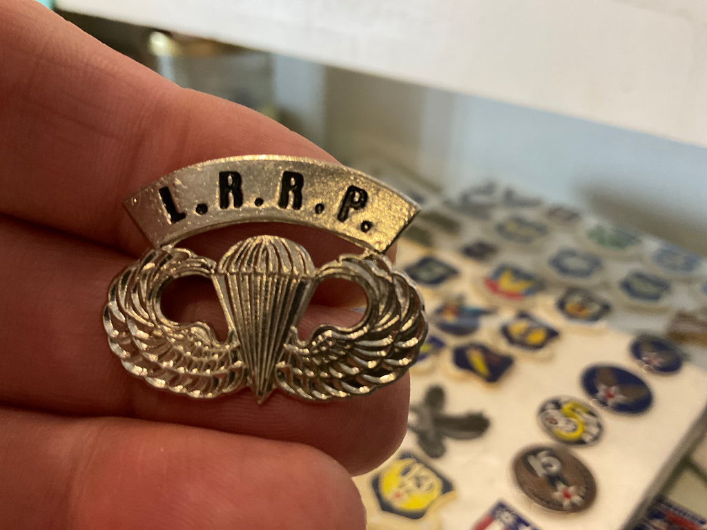 PINS: Wing-Army, Para, L.R.R.P.  P62816