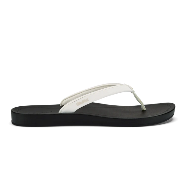 OluKai 20537 Women’s Uiki Bright White/Lava Rock