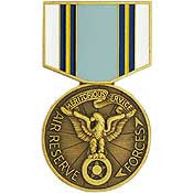 PINS- MEDAL, USAF MERT. SVC. RSV. (1-3/16")