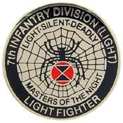 PINS- ARMY, 007TH INF.DIV.LT (1")