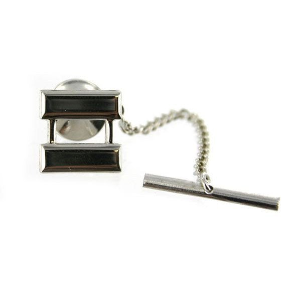 Tie Tac: Captain and Senior Lieutenant