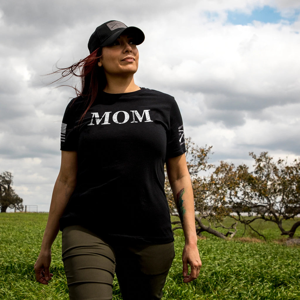 Grunt Style Women's Mom Defined in Black